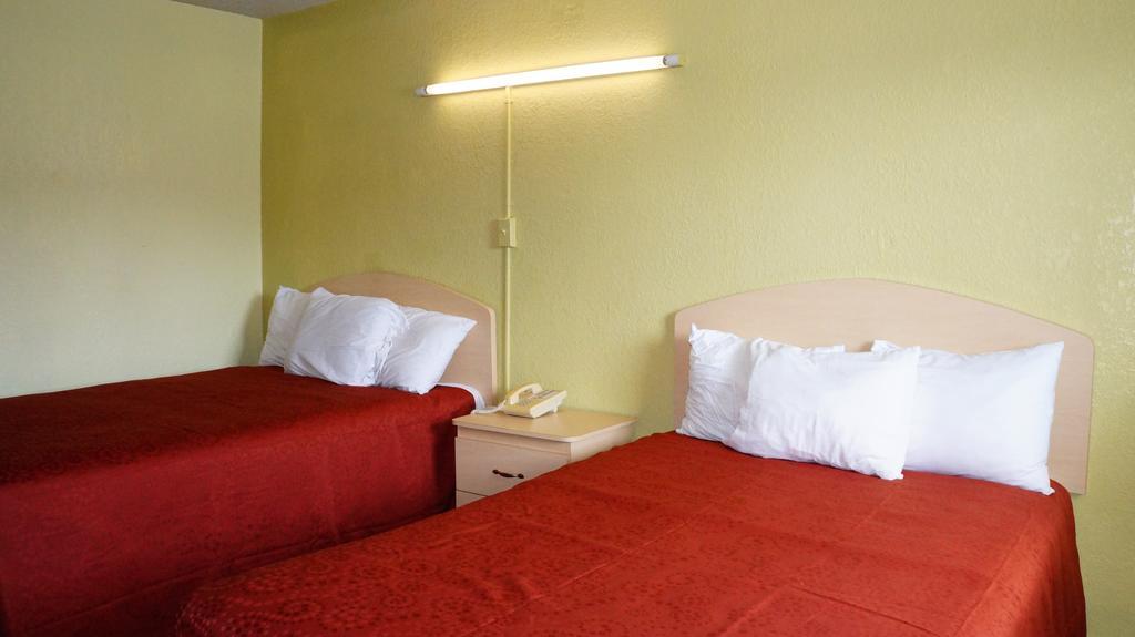 Royale Inn Канзас Сити Екстериор снимка
