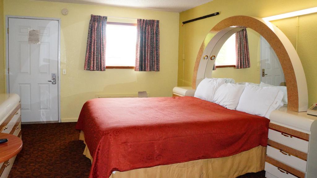 Royale Inn Канзас Сити Екстериор снимка